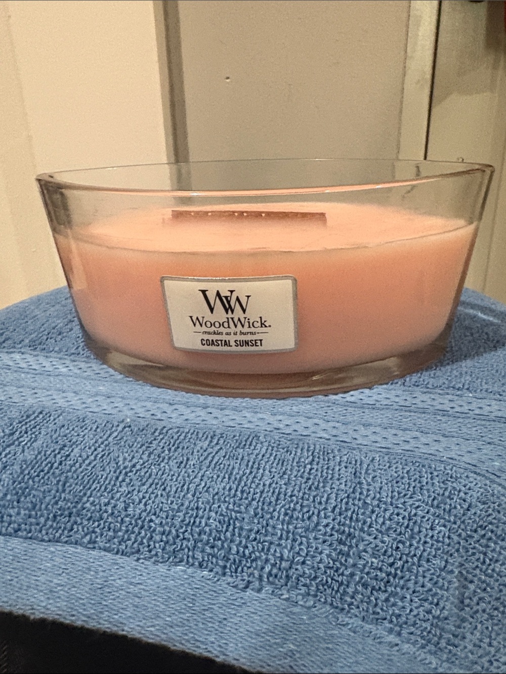 Woodwick Coastal Sunset Pink Oval Scented Candle